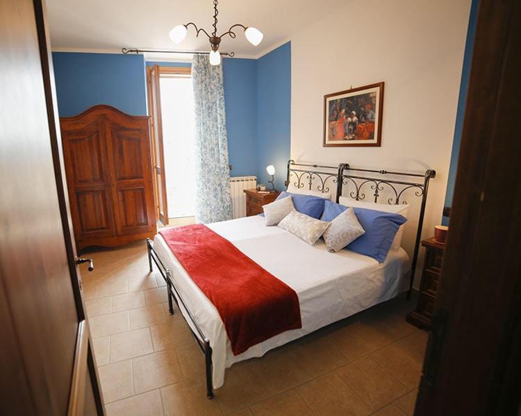 Palazzo Le Muse Apartments Bevagna Esterno foto